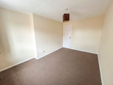 Scunthorpe, North Lincolnshire - Photo 4