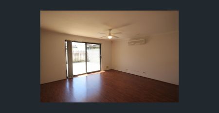 3 Bedroom Villa - Easy access to Victoria Park Aqualife Centre, New Train Station. - Photo 2