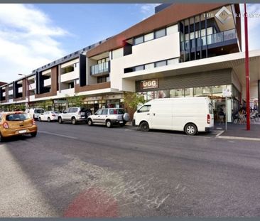 PRIME SPRINGVALE CENTRAL LIVING – SHOPPING & TRANSPORT AT YOUR DOOR - Photo 5