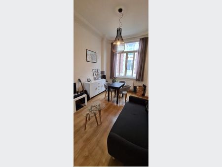 Appartement à Louer à LILLE 706 € - Photo 2