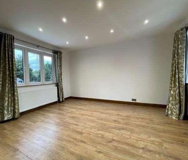 Bourne End Road, Northwood, HA6 - Photo 5