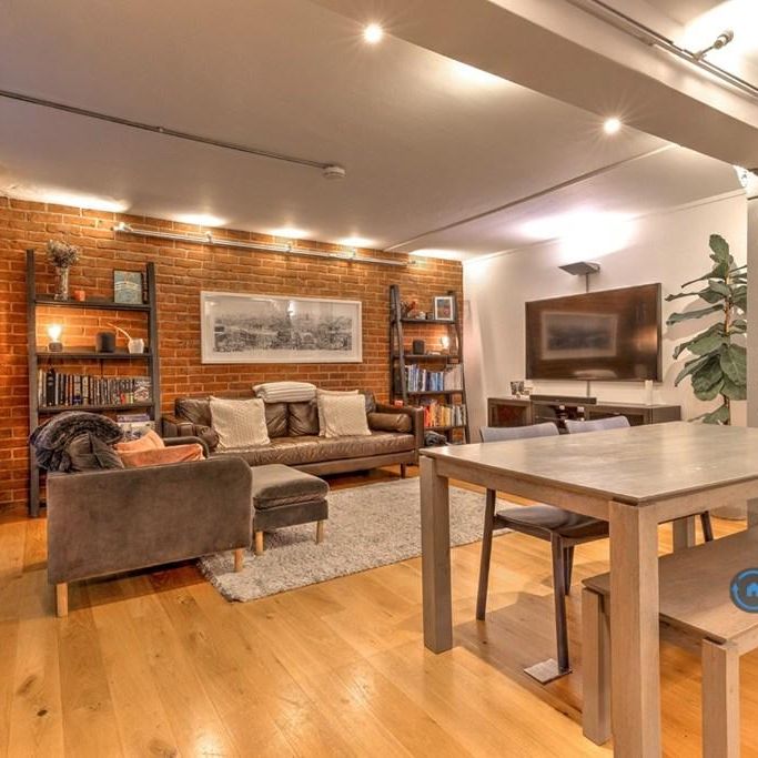 3 bedroom maisonette to rent - Photo 1