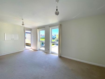 St Oswalds Court, St Oswalds Road, Redland, BS6 7HX - Photo 4