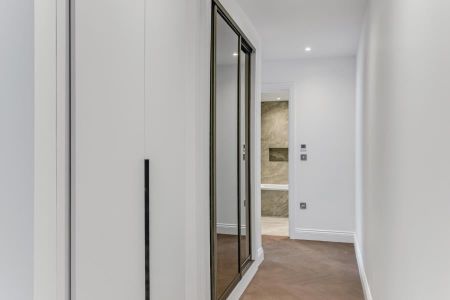 Beechcroft Avenue, Golders Green, London, NW11 - Photo 2