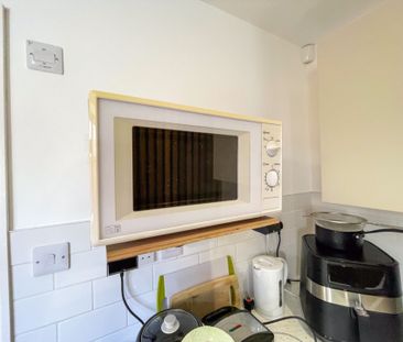 1 Bedroom Flat To Rent in Talbot Village - £730 pcm Tenancy Info - Photo 6