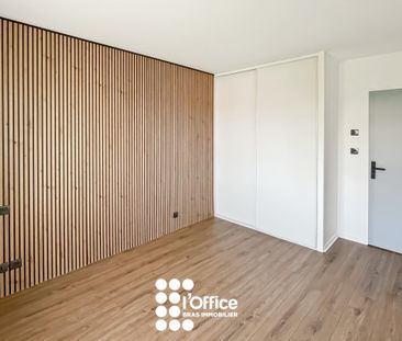 Location Appartement 2 pièces 42m² LES SABLES D OLONNE 85100 - Photo 2