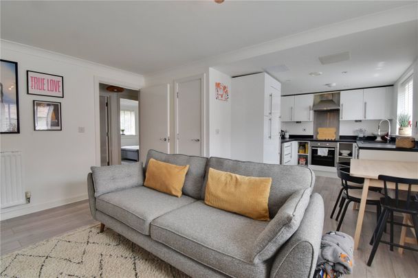 2 bedroom apartment to rent - Photo 1