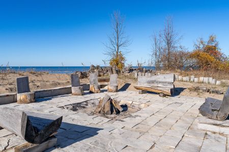 For Lease - 35 St. Clair Street, Collingwood, Ontario - Photo 3