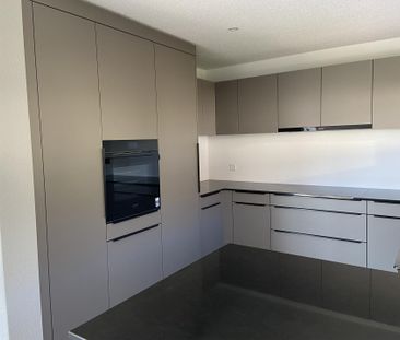 Moderne 4.5 Zimmer-Wohnung 1. Stock an ruhiger Lage -Erstvermietung - Foto 2