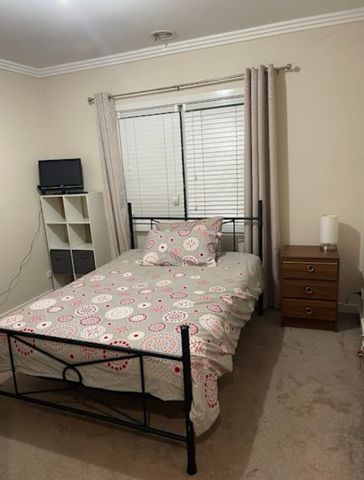 Caroline Springs - Photo 2