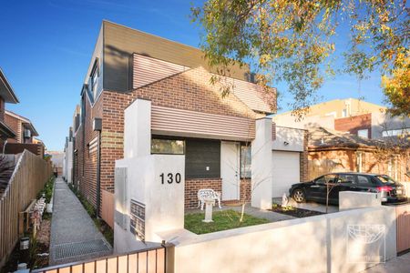 2/130 Blyth Street, Brunswick East VIC 3057 - Townhouse For Rent | Domain - Photo 2