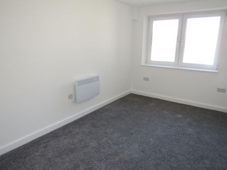 Wheatley Court, Halifax - Photo 3