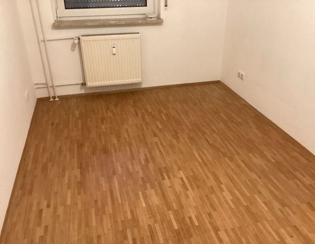 3-Zimmerwohnung mit Balkon im Erdgeschoss - Foto 1