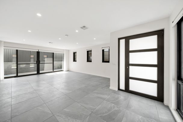 2/45 Morton Street - Photo 1
