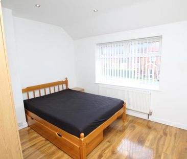 If you are looking for a 3-bedroom house to rent in the Fishponds a... - Photo 3