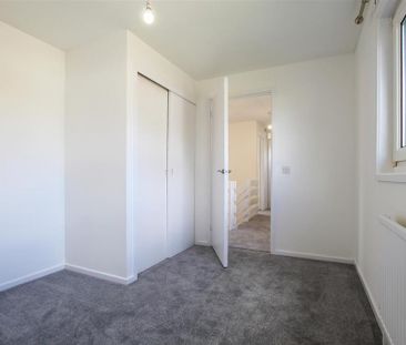 4 bedroom terraced house to rent - Photo 1