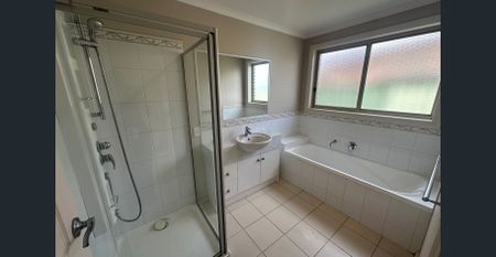 Spacious Three Bedroom Home - Photo 2