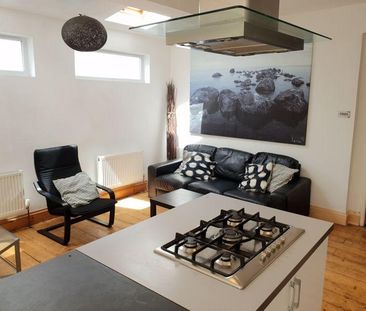 5 bedroom semi-detached house to rent - Photo 1