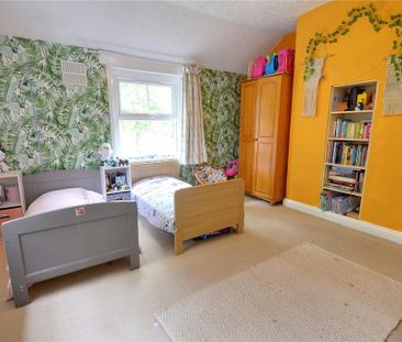 2 bedroom semi-detached house to rent - Photo 5