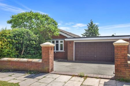 Farndale, Widnes, WA8 9JL - Photo 3