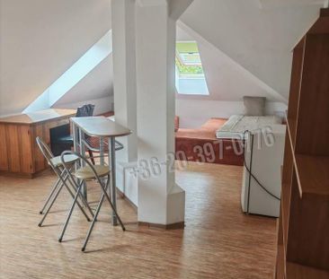 Kiadó átlagos állapotú lakás - Győr - Fotó 1