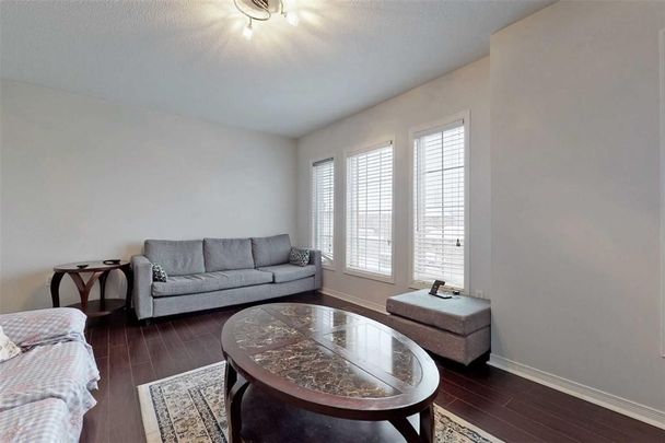 For Lease - 3256 Equestrian Crescent Unit# UPPER, Mississauga, Ontario - Photo 1