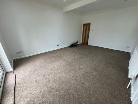 5 bedroom terraced house to rent - Photo 2