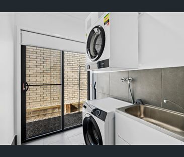 3/6 Durban Lane, Redbank Plains, Qld 4301 - Photo 4