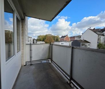 Lichthell und renoviert mit Balkon in Wuppertal-Barmen - 4.OG App.23 - Photo 1