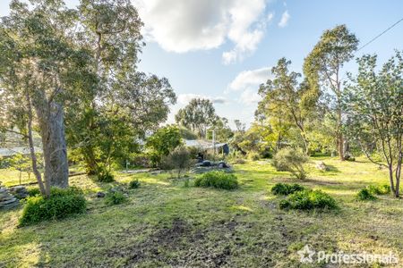 15 Throssell Road, Greenmount WA 6056 - Photo 4