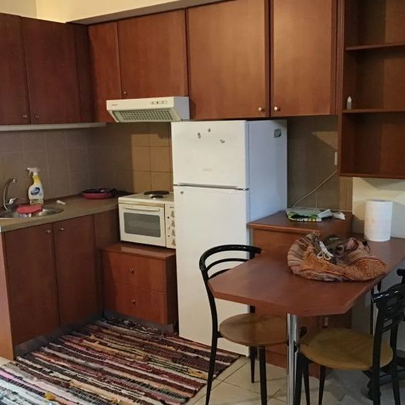 Studio/Γκαρσονιέρα για ενοικίαση Κέντρο (Γλυκά Νερά) - Photo 1