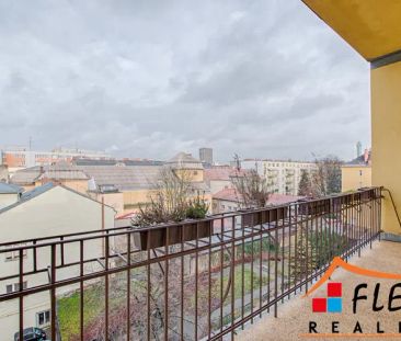 Pronájem moderního bytu s nadstandardní lodžií v centru Ostravy, OV... - Photo 5