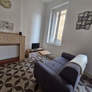 Location Appartement 1 pièce 26m² - Photo 2