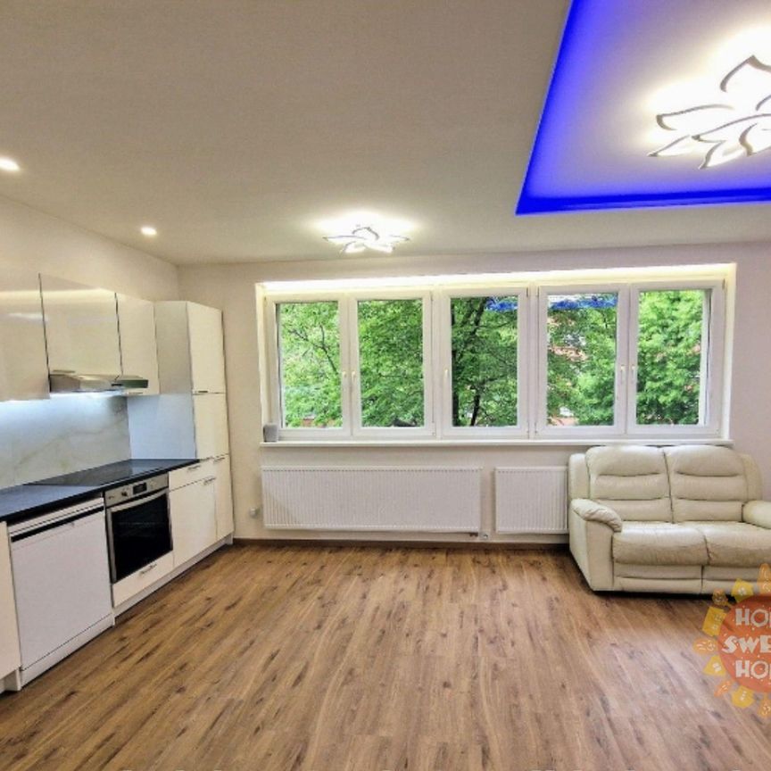 Pronájem bytu 2+kk 43 m² - Fotografie 1