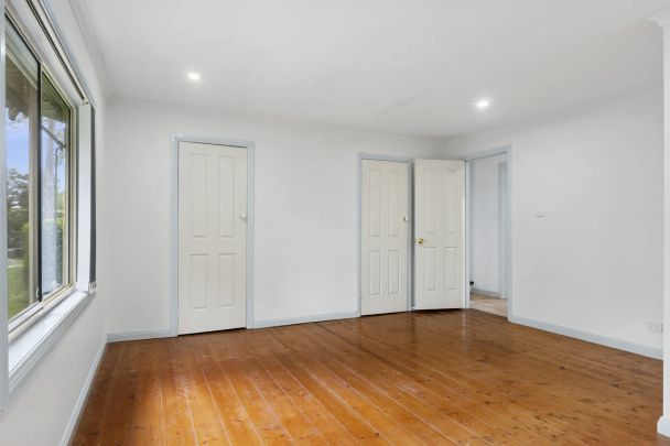 Three Bedroom Home centrally located - Photo 1