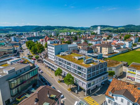 Moderne 2.5-Zimmer-Wohnung mit Loggia im Herzen von Wil - Foto 2