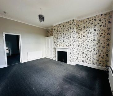 Park View, Harrogate - Photo 1