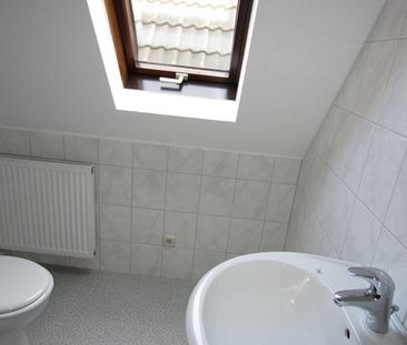 **SCHNUCKELIGES NEST FÜR SINGLES! Attraktive 1,5-Zi.-Wohnung in sch... - Photo 4