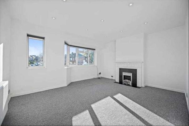 Hathaway Gardens, Ealing, Ealing, W13 - Photo 1