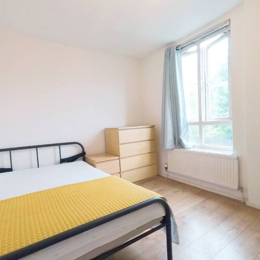 5 Bed End Terrace, Haselrigge Road, SW4 - Photo 1