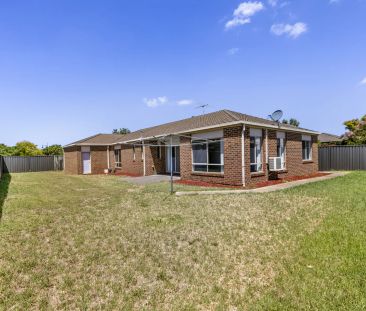 6 Condamine Avenue, Manor Lakes. - Photo 5