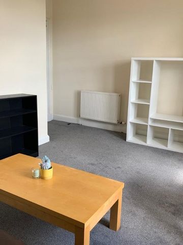 2 bedroom parking to rent - Photo 3