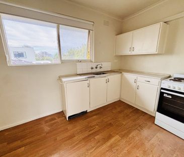 Prime Location - Photo 2