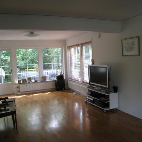 VILLA I SOLLENTUNA/DANDERYD - Foto 1