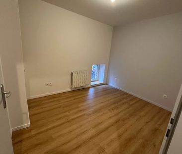 Location Villechenève - 80m² - Photo 3