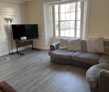 8 bedroom townhouse to rent - Photo 5