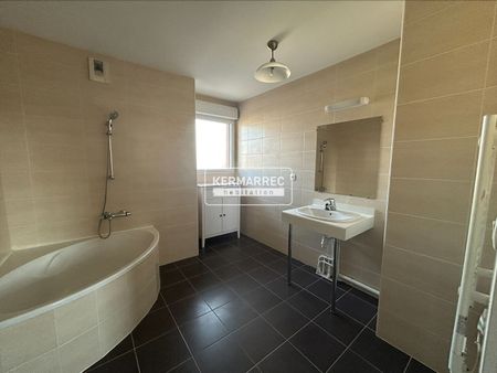 Location Appartement 5 pièces 118m² - Photo 2