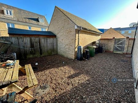 2 bedroom flat to rent - Photo 3