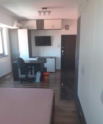 Eroii revolutiei metrou giurgiului bloc nou - Photo 5