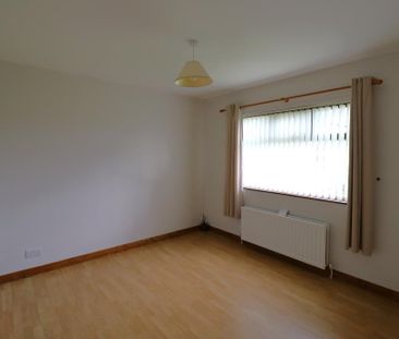 54 Mourneview Park, Kilkeel, BT34 4NB - Photo 3